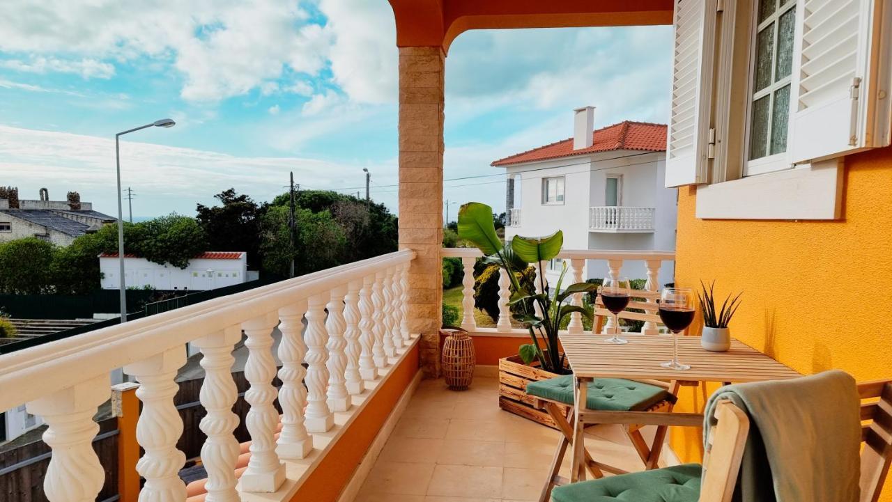 فندق Carvoeiraفي  Tika Surf Camp Ericeira المظهر الخارجي الصورة