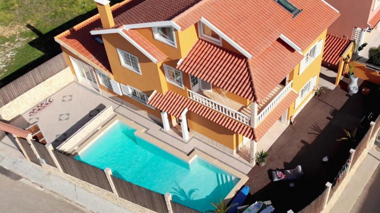 فندق Carvoeiraفي  Tika Surf Camp Ericeira المظهر الخارجي الصورة